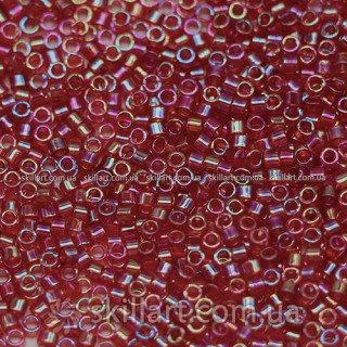Бисер DB-1242 Miyuki Delica Beads 11/0 (вишневый, радужный)